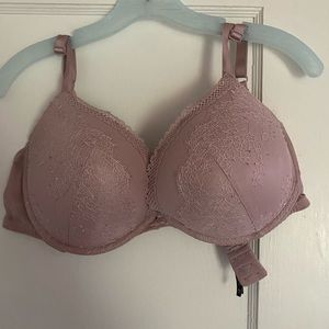 Victoria’s Secret 36DDD push-up bra